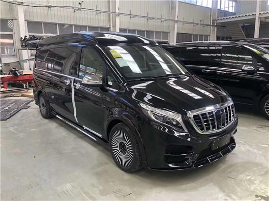 2020款奔驰V260L迈巴赫VS680 高顶7