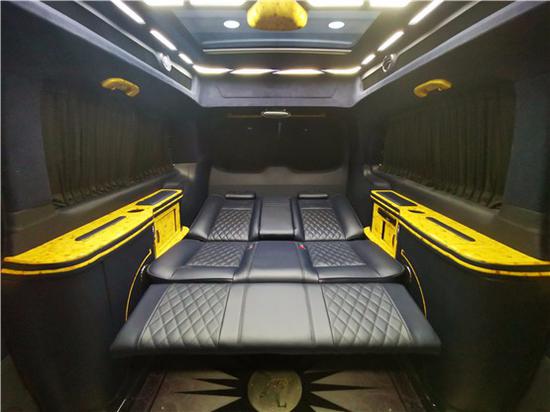 奔驰V260改装隐藏七座后排电动调节床