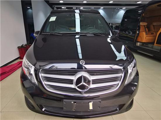 奔驰V260改装隐藏七座后排电动调节床