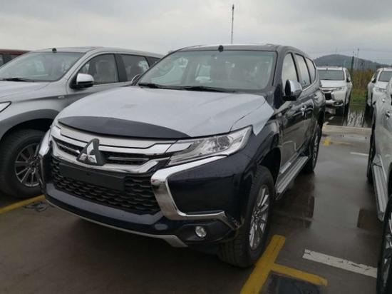 2020款三菱帕杰罗劲畅国六之前最后特惠