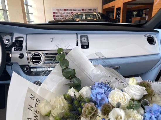 劳斯莱斯耀影查尔斯蓝 小姐姐挚爱车型