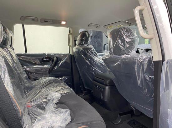 2020款日产途乐阿拉善英雄会的沙漠王子