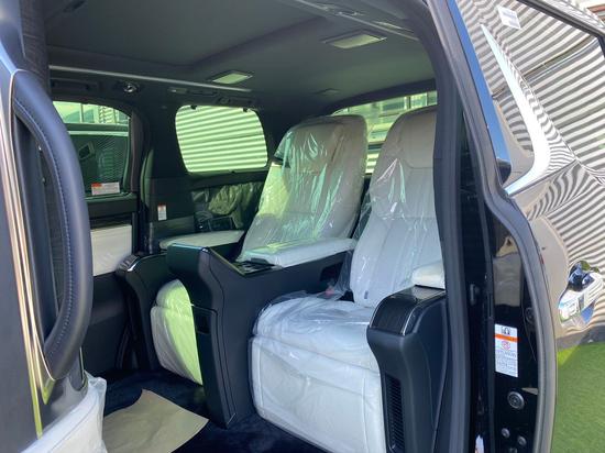 新款雷克萨斯LM300价格 凌志lm300h报价