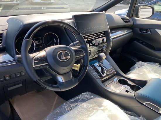 新款雷克萨斯LM300价格 凌志lm300h报价