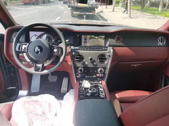 全新劳斯莱斯库里南 皇室级豪华座驾