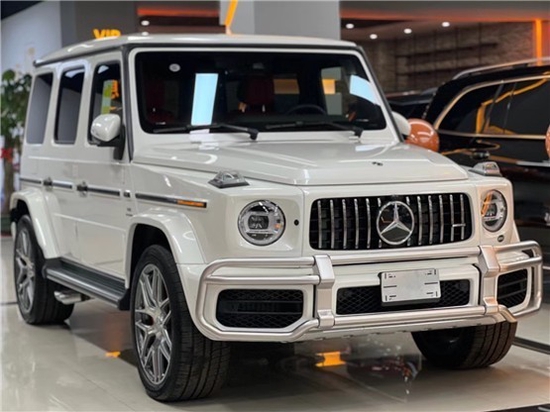 2021款奔驰g63白红现车报价年底大促销