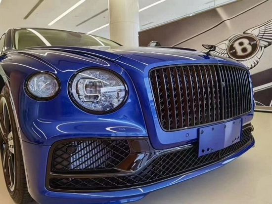 全新宾利飞驰亮蓝更具辨识度简直太帅了