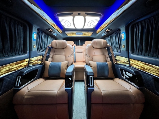 奔驰v级高顶七座豪客v780定制版商务车