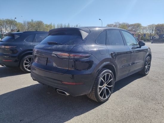 2022款保时捷卡宴夏季特惠促销88万