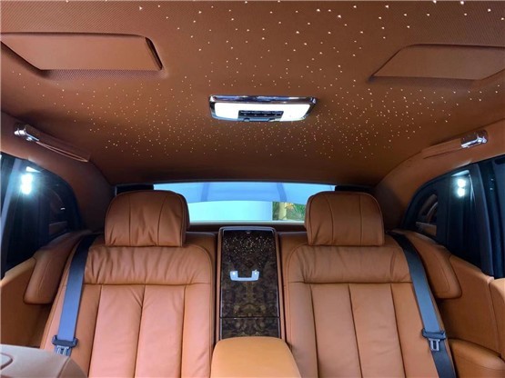 劳斯莱斯幻影加长版至高无上风采和荣耀