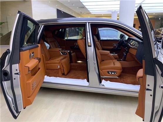 劳斯莱斯幻影加长版至高无上风采和荣耀