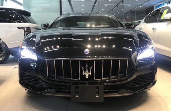 2020款玛莎拉蒂总裁四驱豪华gt超跑