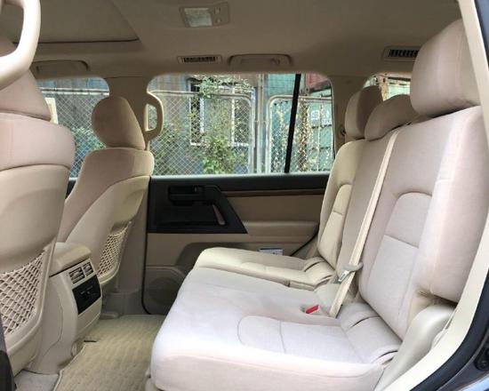 20款丰田酷路泽4.0 两气、八气配置价格