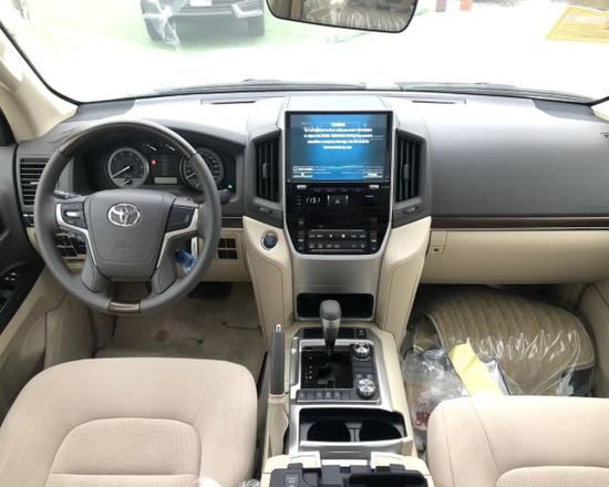 20款丰田酷路泽4.0 两气、八气配置价格