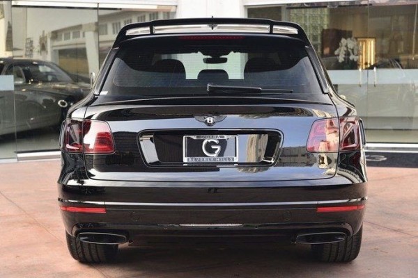 2020款宾利添越特价优惠suv舒适度极佳