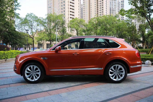 2020款宾利添越展厅现车特惠惊爆促销价