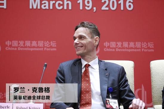 见李总理，车企大佬抢搭开往中国的列车