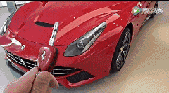 给豪车都不会开！因为你可能都进不去车门