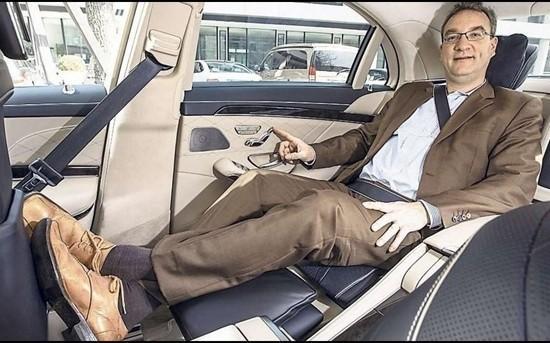 究竟为什么很多人选路虎揽胜而不选S级，一句话告诉你答案