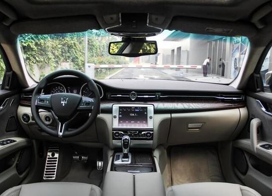 男子400万买豪车后朋友频繁借车 尝试贴这个膜