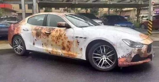 男子400万买豪车后朋友频繁借车 尝试贴这个膜