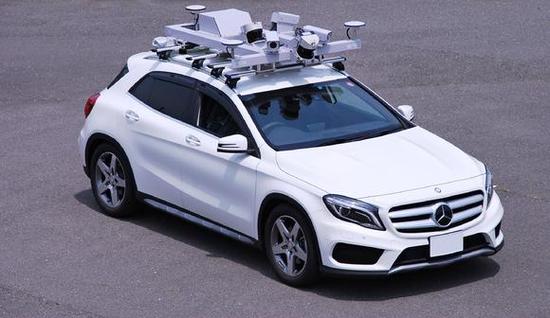 安装有三菱电子提供的传感器等设备的地图测绘车