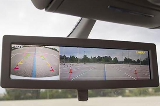 欧洲率先使用新后视镜，用于支付高速通行费