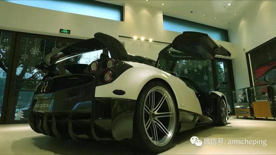 带你近距离看帕加尼Huayra BC！