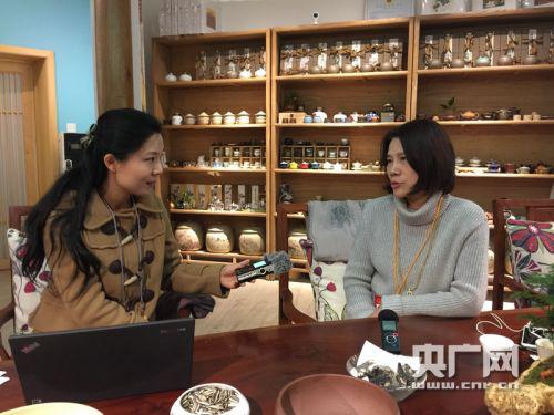 人大代表董明珠:新能源汽车不能完全以盈利为目的