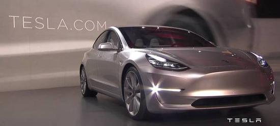 特斯拉2016年亏6.7亿美元