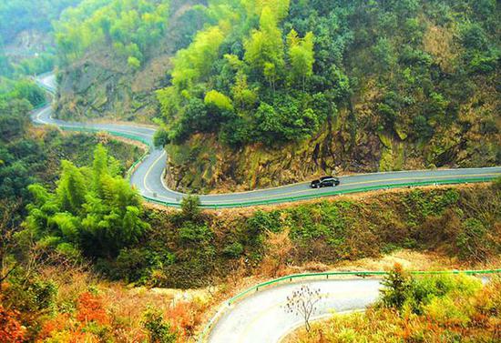 看得清才能开得稳 视野盲区如何应对