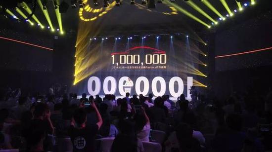 　　▲2009年底才通过收购萨博技术建立起自主品牌体系的北汽，用64个月实现了自己的第一个100万辆，为自主品牌前所未有。