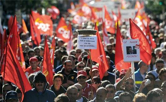 当“小鲜肉”干掉“坏女人” 法国汽车工业度过危情24小时