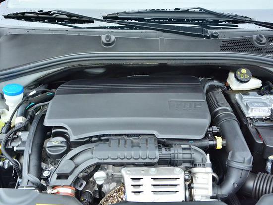 东风雪铁龙  230THP 发动机舱