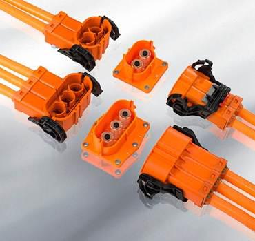 TE 的 AMP+ HVP 800 高压连接器系统