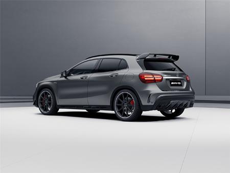 03--AMG-GLA-45-4MATIC.jpg