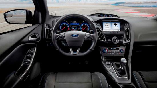 2018-ford-focus-rs-limited-edition (1).jpg