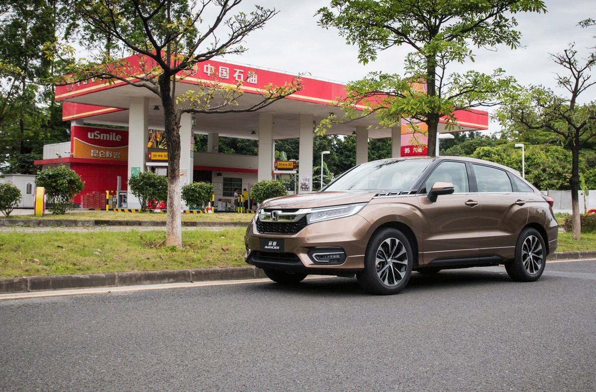 9秒破百，油耗不到6个！实测1.7吨多重的本田旗舰SUV