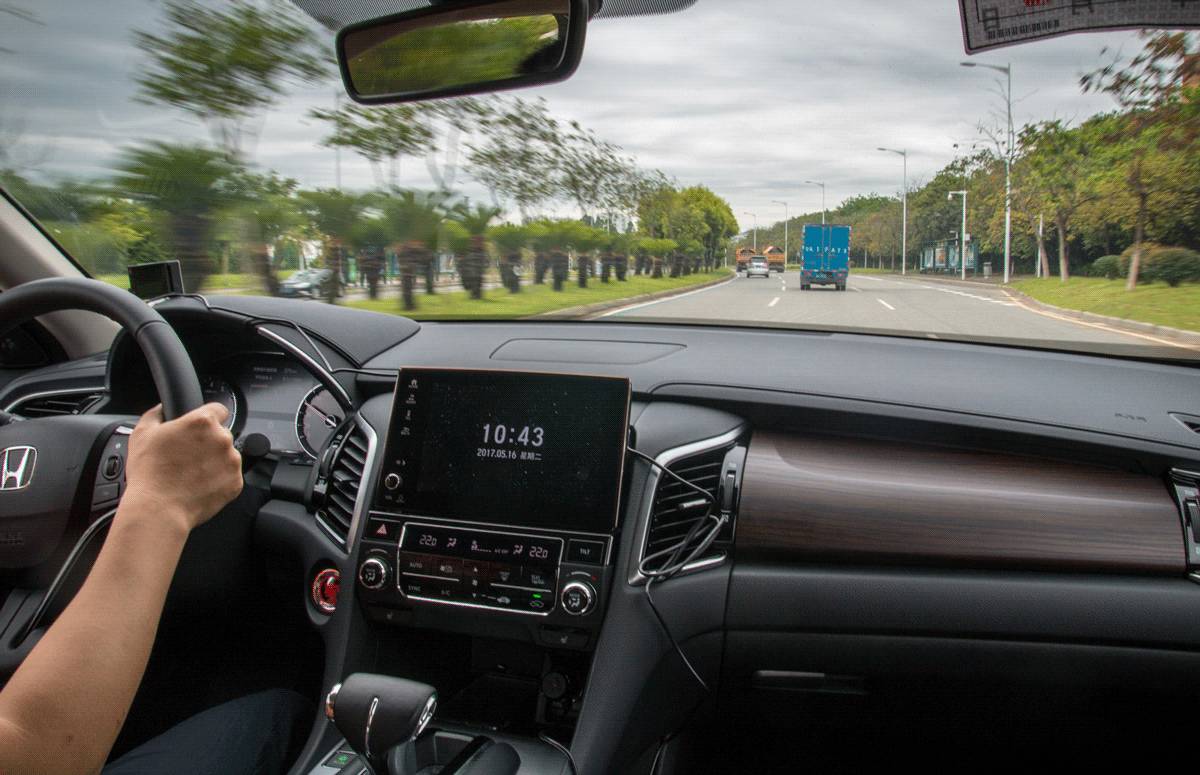 9秒破百，油耗不到6个！实测1.7吨多重的本田旗舰SUV