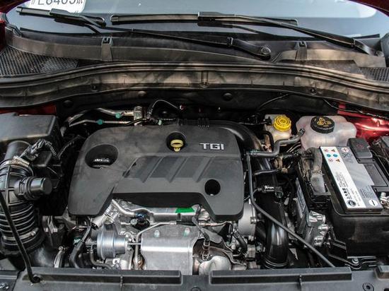 MG  16T 发动机舱