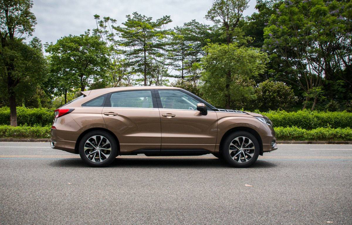 9秒破百，油耗不到6个！实测1.7吨多重的本田旗舰SUV