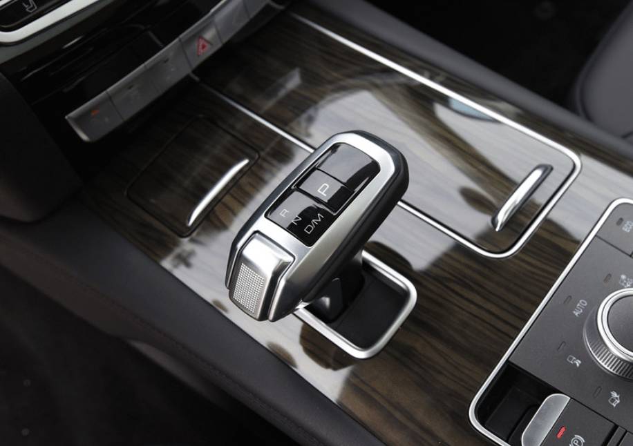 21.98万起 哈弗旗舰SUV新款上市，用8AT赶超普拉多