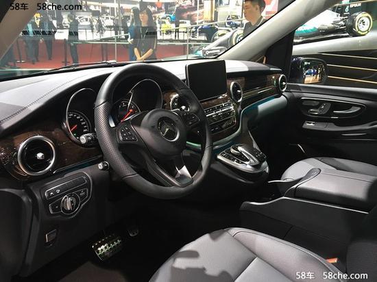 奔驰新款V级上市 售价48.90-64.60万元