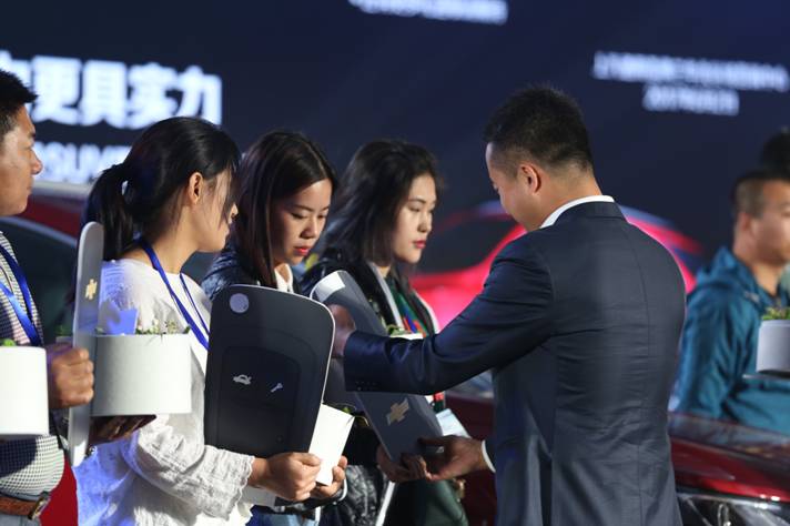 高人一挡的雪佛兰探界者在北京大出风头