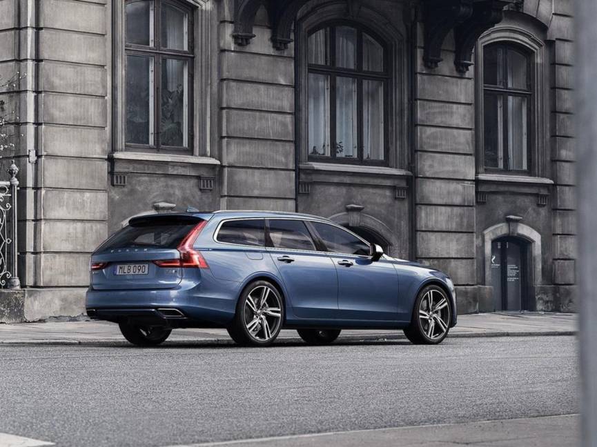 奥迪A6 Avant揭开面纱 豪华旅行车百花齐放