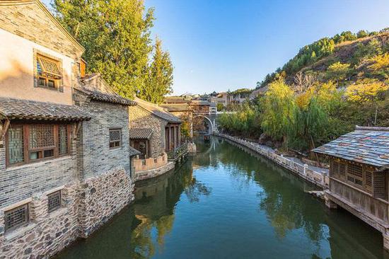 探索｜梅赛德斯-奔驰SUV家族古北水镇初体验