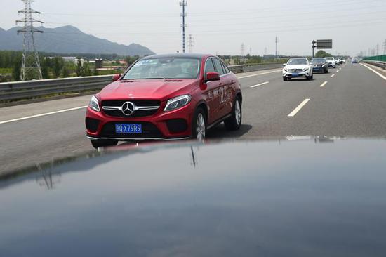 探索｜梅赛德斯-奔驰SUV家族古北水镇初体验