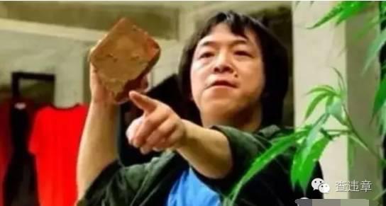 小偷不用钥匙把你车门打开？掌握这几招！你的车永远不会被偷！