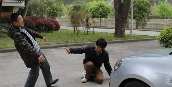 车上有这些记号？可能有大事发生！车主千万留心