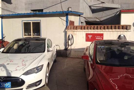 国内土豪开百万超跑进入川藏！实在丧心病狂！